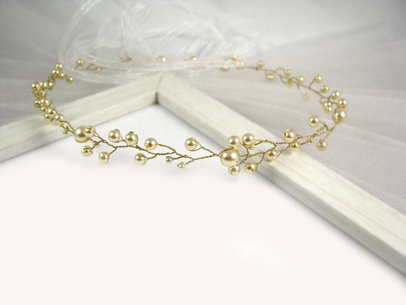 Tiara ślubna z perłami w kolorze złotym, kolekcja Airy.