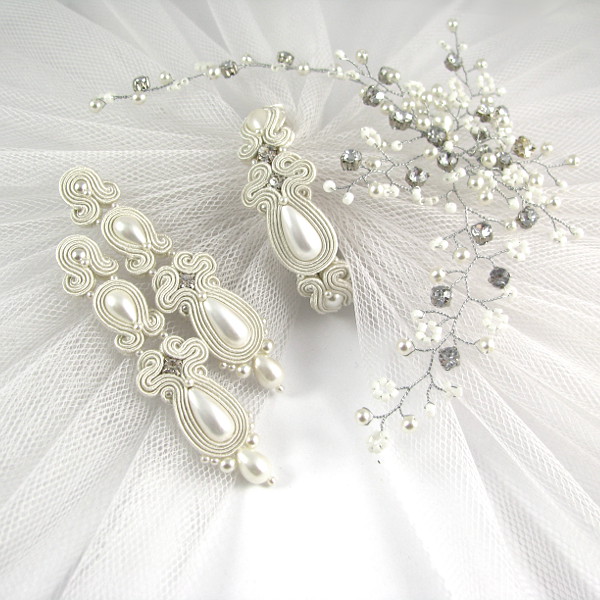 Komplet ślubny sutasz ivory z perłami i kryształkami.