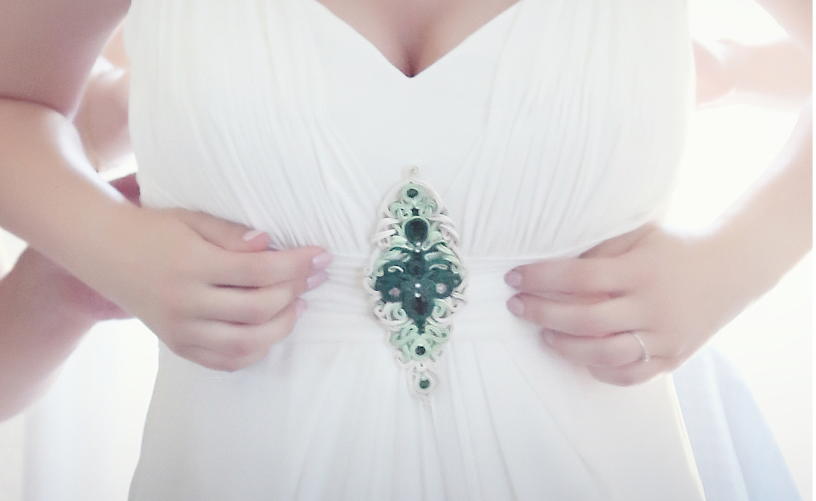 Aplikacja na suknię ślubną, zielona.